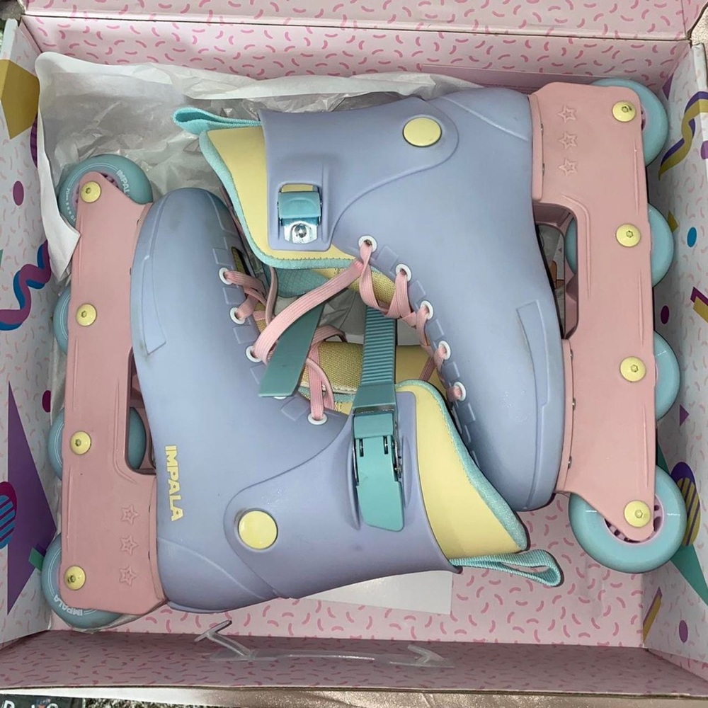 pastel Impala inline skates size 8